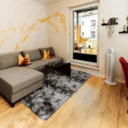 Apartamento Stilvolles Wohlfuehl-apartment Mit Balkon Augsburg