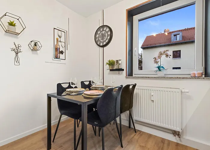 Stilvolles Wohlfuehl-apartment Mit Balkon *